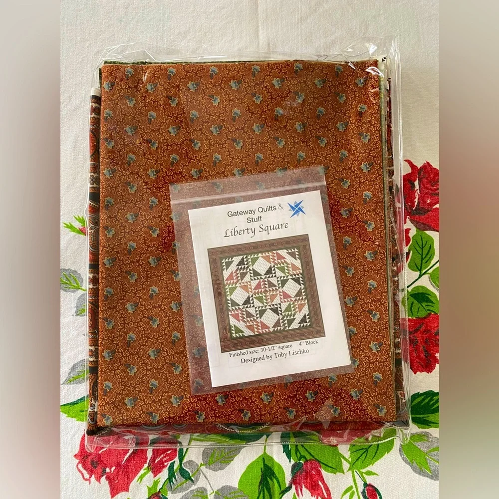 BNWT Quilt”Liberty Square”Kit